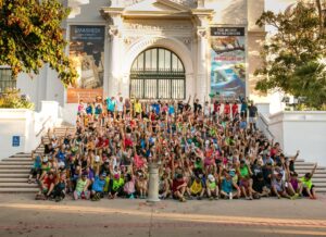How to make friends in San Diego – group photo of November Project fitness community